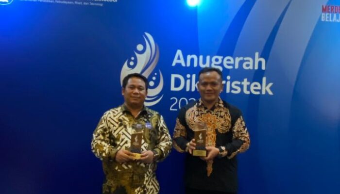 Unimed Raih 2 Penghargaan Dari Kemendikbud Ristek