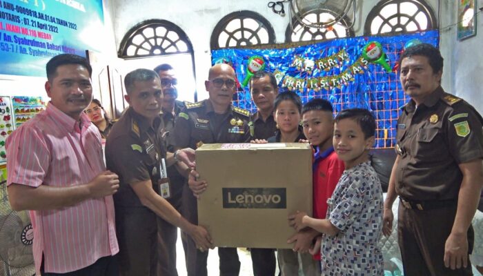 Kejati Sumut Berbagi Kasih Ke Panti Asuhan