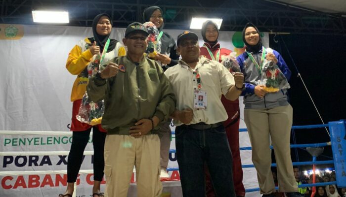 Emas Tinju Aceh Besar Lebihi Target Pora