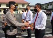 Gagalkan Peredaran 1,3 Ton Ganja, Personel Sat Res Narkoba Terima Penghargaan