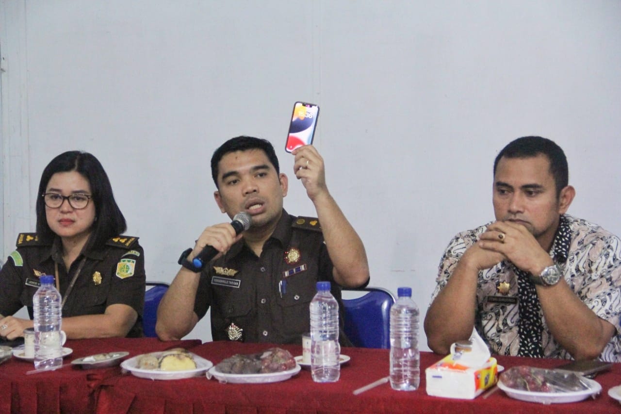 Kejatisu Penyuluhan Hukum Pencegahan Penyelewengan Pengelolaan Keuangan Desa