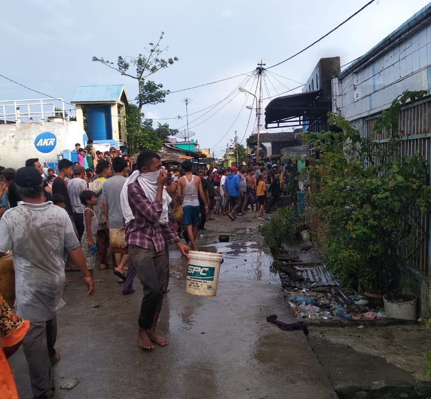 Kebakaran Hanguskan Dua Rumah Di Tanjungtiram Kebakaran Hanguskan Dua Rumah Di Tanjungtiram
