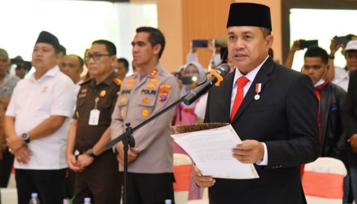 34 Kades Terpilih Dilantik<br>Bupati Zahir: Kades Bisa Saling Bersinergi