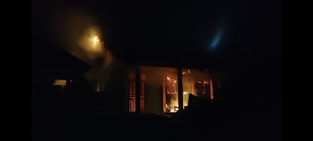Satu Rumah Ludes Terbakar Di Aceh Tenggara Satu Rumah Ludes Terbakar Di Aceh Tenggara