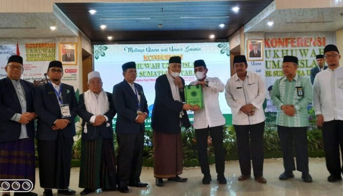 Buka Konfrensi Ukhuwah Umat Islam Gubsu Serukan Tidak Ragu Tegakkan Kebenaran