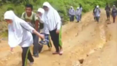 Batahan-Sinunukan, Dalanna Marlubang, Bustakna Bahat Batahan-Sinunukan, Dalanna Marlubang, Bustakna Bahat