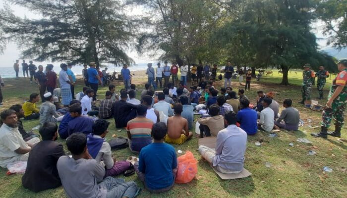 Diduga Kapal Bocor, Imigran Rohingya kembali Terdampar Di Aceh