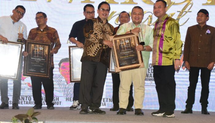 Mantap…!!!! Bupati Tapanuli Selatan Dolly Pasaribu Sahabat Pers