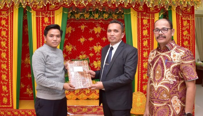 Pj Wali Kota Serahkan Pengelolaan Pelabuhan Penyeberangan Balohan Ke Dishub Aceh