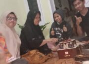 Dua Sepupu Ultah Sambut Tahun Baru 2023 Di Stabat