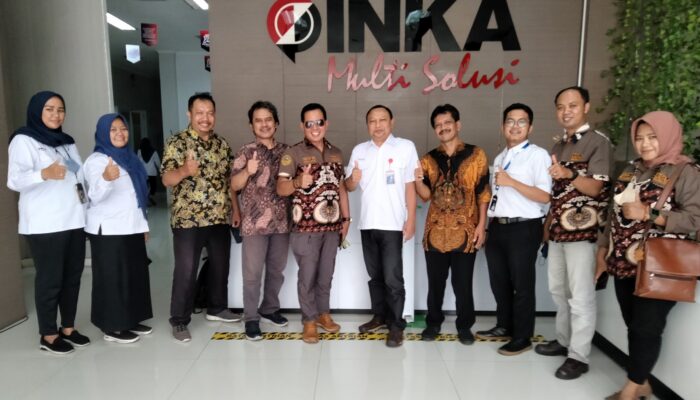 SMK Model PGRI 1 Mejayan Madiun Pusat Keunggulan Ikut Produksi Gerbong Kereta Pesanan New Zealand