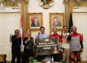 JNE Serahkan 3,2 Ton Bantuan Untuk Pemerintah Kabupaten Cianjur