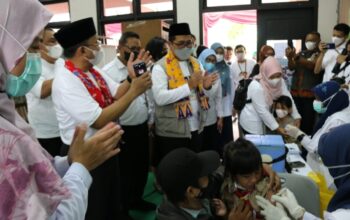 100 Siswa SD di Jakarta Dapat Imunisasi Lengkap