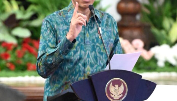 Jokowi Apresiasi Inflasi Semakin Turun, Minta Mendagri Ingatkan Daerah yang Abai