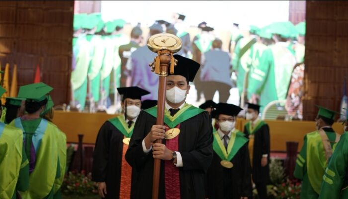 Kalbis Institute Hadirkan 473 Wisudawan Baru