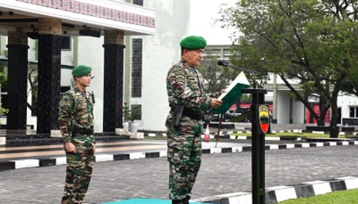 TNI Angkatan Darat Harus Selalu Di Hati Rakyat