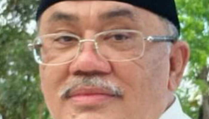 <strong>Kep</strong><strong>sek </strong><strong>Yang Memimpin Dengan Hati</strong><strong><em></em></strong>