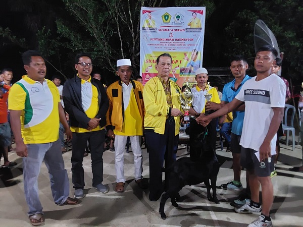 Turnamen Badminton Syahrul Cup 2022 Ditutup, Aek Natas Juara Umum Turnamen Badminton Syahrul Cup 2022 Ditutup, Aek Natas Juara Umum