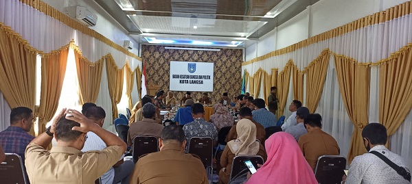 Pj Wali Kota Langsa Minta Berantas Waria Pj Wali Kota Langsa Minta Berantas Waria