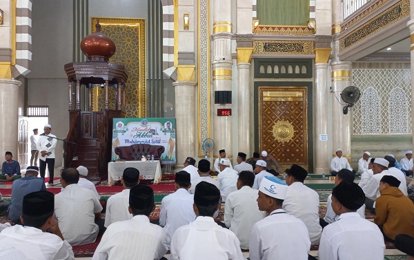 Gema Shalawat Warnai Peringatan Maulid Di Aceh Timur Gema Shalawat Warnai Peringatan Maulid Di Aceh Timur