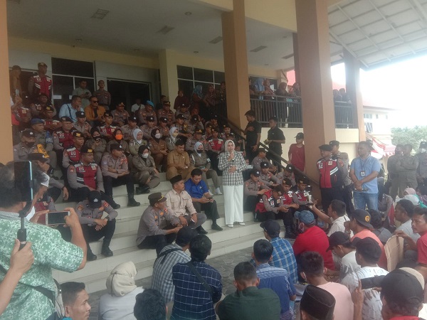Anggota DPRK Sebut PSU Makmur Jaya Cacat Hukum Anggota DPRK Sebut PSU Makmur Jaya Cacat Hukum