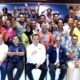 Ketua PWI Sumut, H.Farianda Putra Sinik, Komite UKW PWI Pusat, H.Dedi Sahputra, Kadis Kominfo Simalungun, SML Simangunsong, Ketua DKD PWI Sumut, M.Syahrir, foto bersama dengan peserta usai penyelenggaraan UKW Angkatan 48-49 di aula Hotel Atsari Parapat, Rabu (7/12).(Waspada/ist).