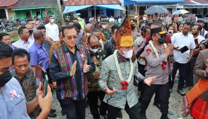 Gubsu Dan Kapoldasu Lakukan Peletakan Batu Pertama Pembangunan Pastoran di Tiga Dolok