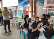 Polres Simalungun Gelar Vaksinasi Massal Dan Berikan Bansos Untuk Lansia