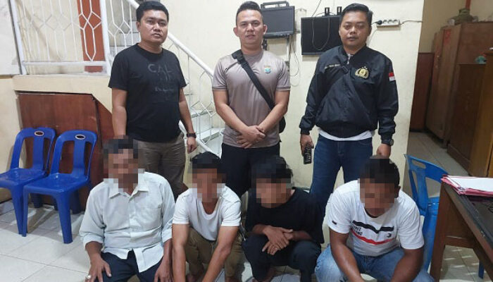 Empat Pria Diduga Pelaku Pungli Di Pantai Sejarah Diciduk