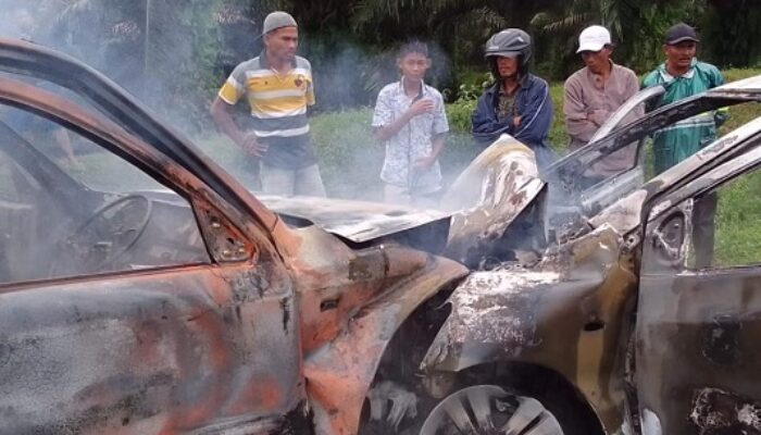 Vios Dan Terios Terbakar