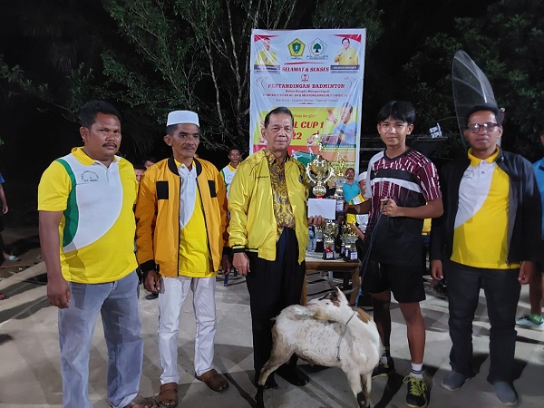 Turnamen Badminton Syahrul Cup 2022 Ditutup, Aek Natas Juara Umum