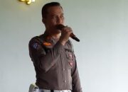 Kasat Lantas Polres Batubara AKP HW Siahaan, membeberkan rencana, mengurai kemacetan dalam libur akhir tahun Nataru kepada wartawan . (Waspada/Agusdiansyah Hasibuan)