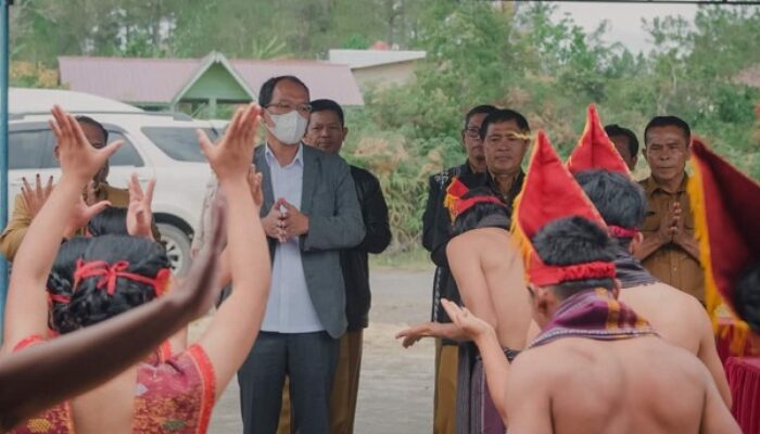 Bupati Humbahas Hadiri Syukuran Masyarakat Adat Pandumaan Sipituhuta