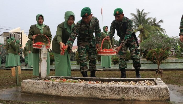 Peringati Hari Juang, Kodim 0104/Atim Ziarah Ke TMP