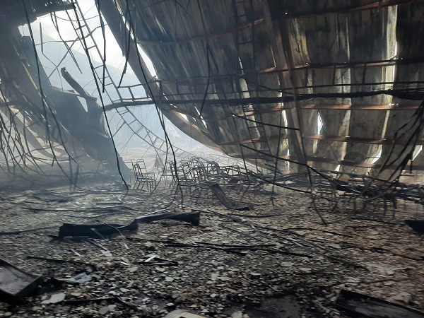 Gedung kampus Universitas Abulyatama (Unaya), Gampong Lam Ateuk, Kecamatan Kuta Baro, Aceh Besar, terbakar, Rabu (14/12). (Waspada/Ist)