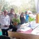 Bupati Aceh Tamiang, Mursil dan Ketua DPRK Aceh Tamiang, Suprianto,ST mengunjungi stand expo memperingati hari sawit Indonesia Ke-111 pada Rabu (14/12) di lapangan tribun kantor Bupati Aceh Tamiang. (Waspada/Yusri).