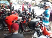 Puluhan Kendaraan Mogok Usai Isi Pertamax Bercampur Air Di SPBU Sungai Lueng Langsa