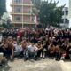 Semangar siswa SMKN 1 Medan berkegiatan Demo Ekskul 2022 foto bersama usai acara. Waspada/ist
