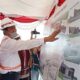 Menparekraf, Sandiaga Uno meninjau pengejaan vanue F1H2O di Balige, Kamis (22/12). Waspada/Ramsiana Gultom