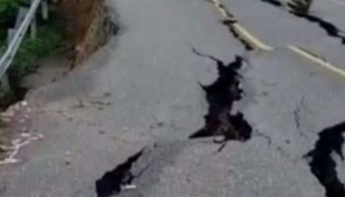 Jalan Elak Longsor Kondisi Jalan Labil Dan Tingginya Curah Hujan