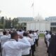 Para ASN di Jajaran Kanwil Kemenag Aceh apel akhir tahun,sekaligus mendoakan korban musibah gempa tsunami 18 tahun silam di halaman Kanwil Kemenag Aceh, Senin (26/12/22). (Waspada/T.Mansursyah)