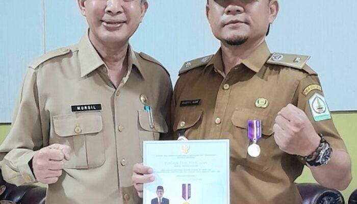 Datok Kampung Kesehatan Peroleh Penghargaan Mendes RI