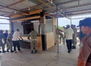 Warga Protes Pembongkaran Warung Di Kawasan Wisata Waduk Pusong