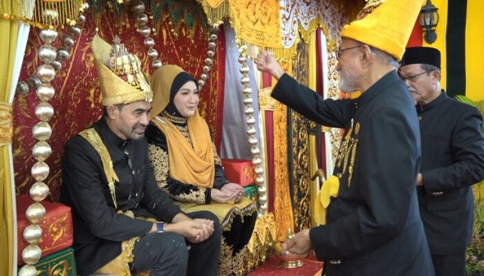 Mualem Resmi Dilantik Sebagai Waliyul “Ahdi