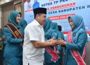 Bupati Zahir: Peran Utama Ibu-ibu Temani Pak Kades