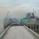 Kondisi gudang yang dibakar milik Akok yang berada di tepi muara sungai Kualuh di Dusun Sei Lurus (Waspada/ist)