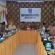 Tampak Pj Wali Kota Langsa, Said Mahdum Majid, saat menyampaikan pendapatnya dalam forum kewaspadaan dini, di Aula Kesbangpol Kota Langsa, Selasa (6/12) sore. Waspada/Rapian