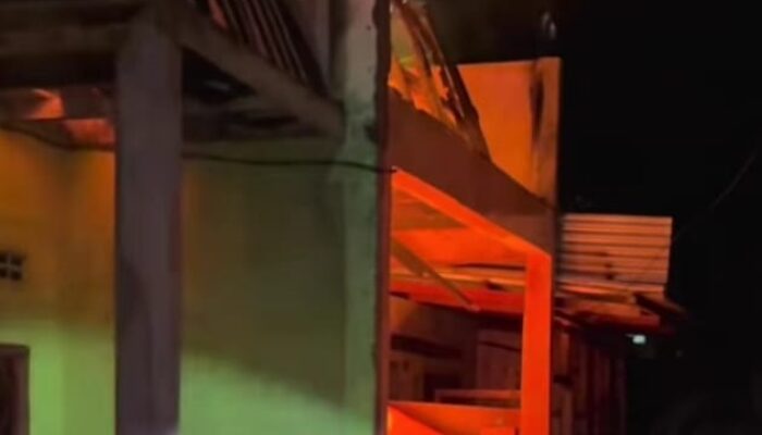 Tujuh Rumah Di Kelurahan Sei Mati Terbakar