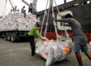Beras Impor Bulog Tiba Tahap Awal Sebanyak 5.000 Ton&nbsp;