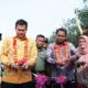 BUPATI Serdang Bedagai Darma Wijaya meresmikan pembangunan jalan. Waspada/ist
